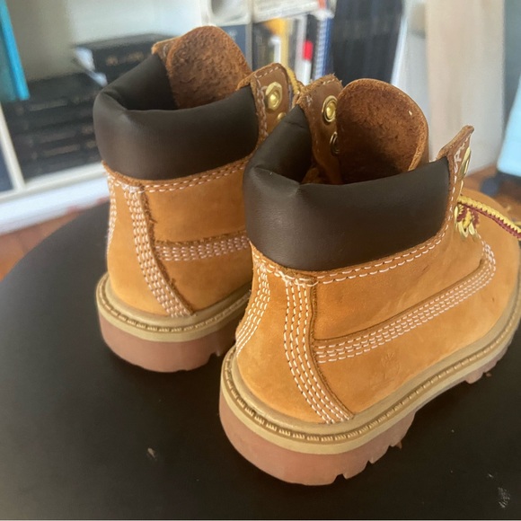 TIMBERLAND LITTLE KIDDIES CLASSIC BOOTS- Sz7 ADORABLE -IN PRISTINE CONDITION - Picture 10 of 10